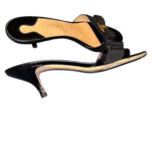 Salvatore Ferragamo Glory Bow Kitten slipper Heels Sandals black slides size 10 - Picture 3 of 7